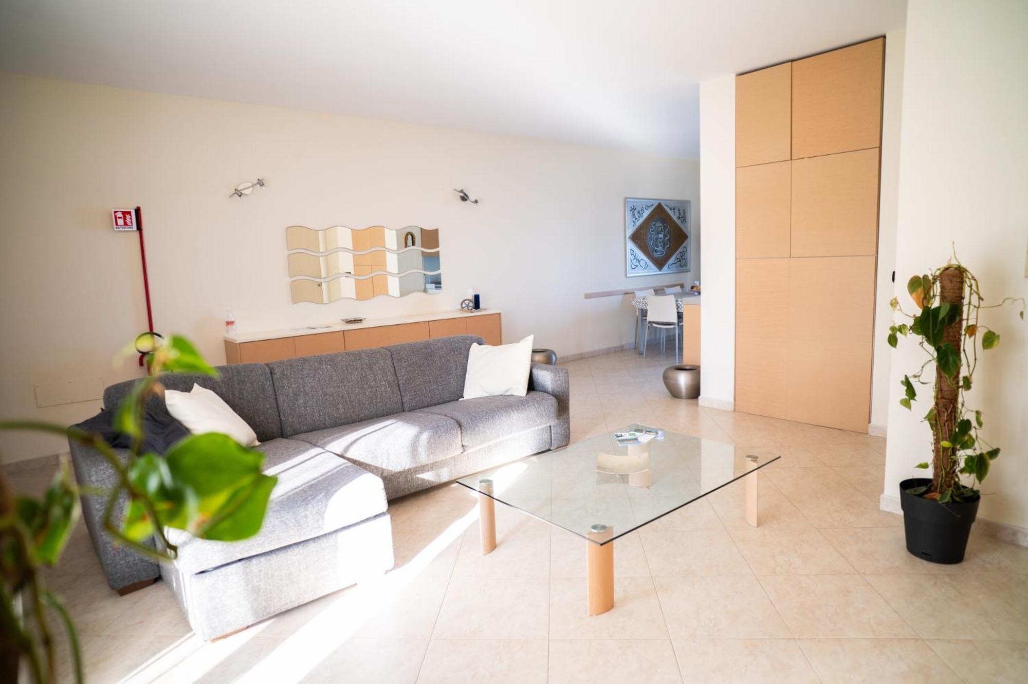דירות ג'ובינאצו Milu'Seaview Ampia Casa Vista Mare מראה חיצוני תמונה