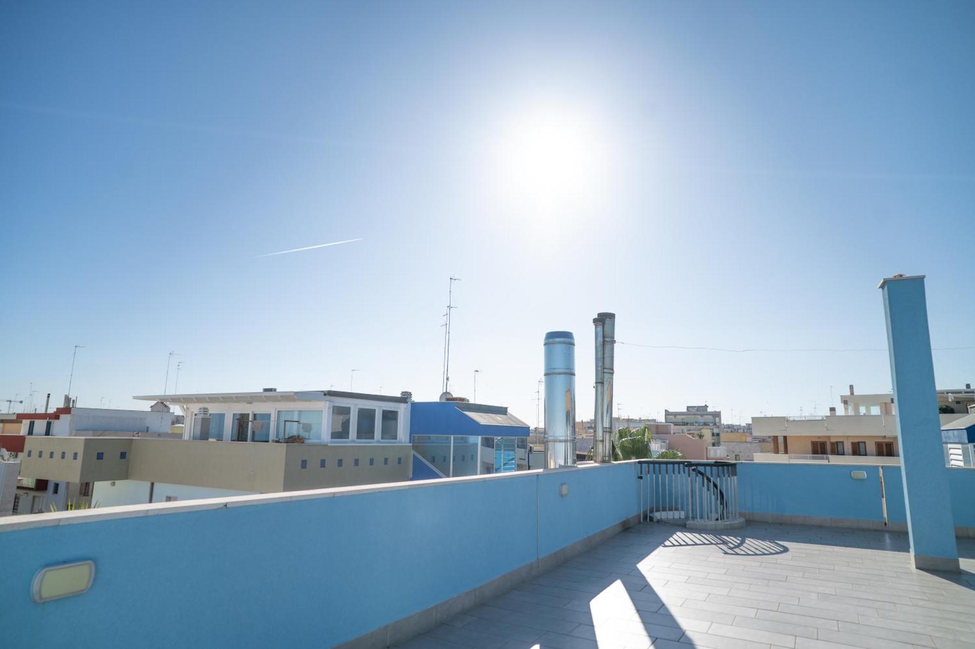 דירות ג'ובינאצו Milu'Seaview Ampia Casa Vista Mare מראה חיצוני תמונה