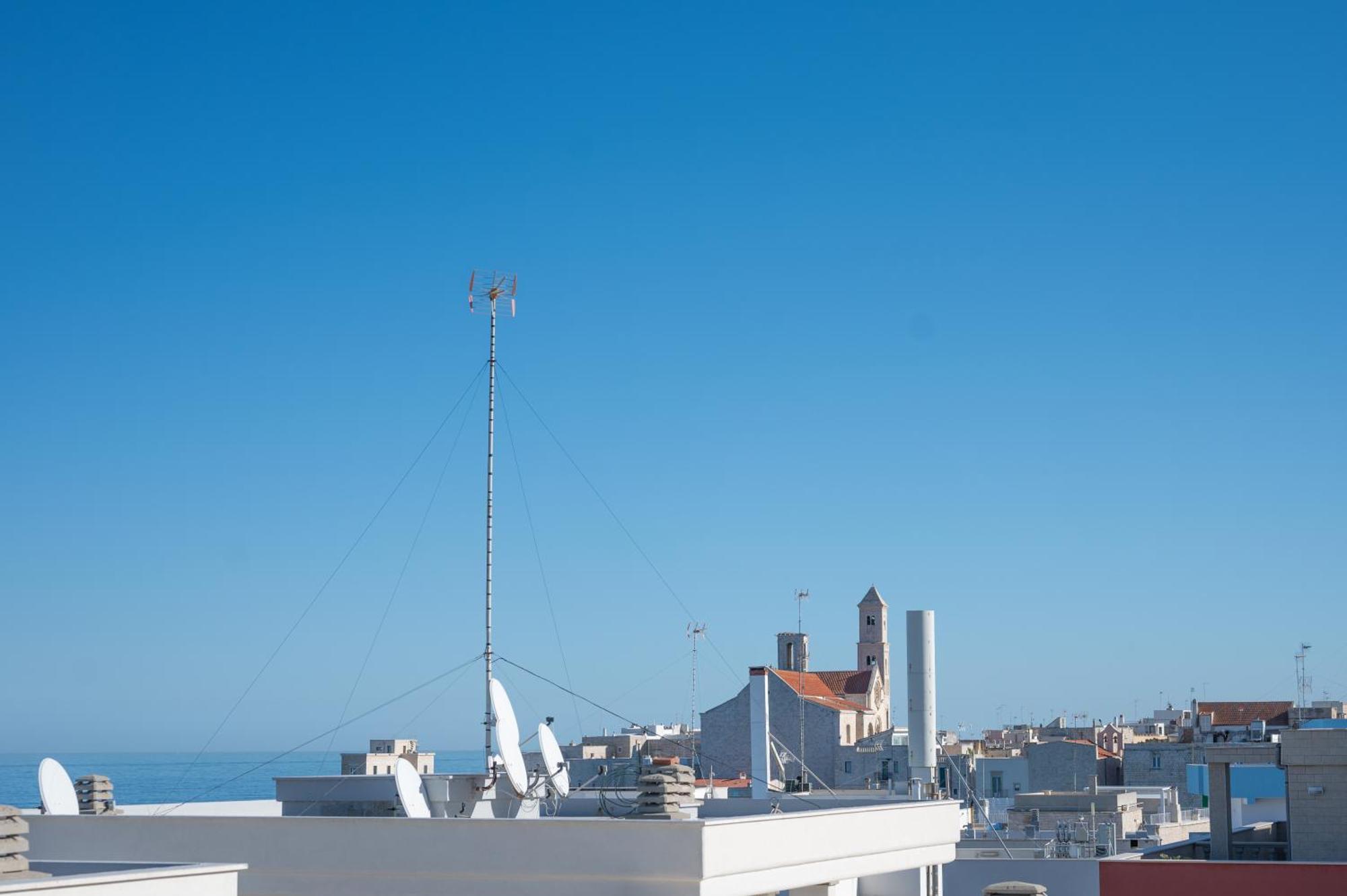 דירות ג'ובינאצו Milu'Seaview Ampia Casa Vista Mare מראה חיצוני תמונה