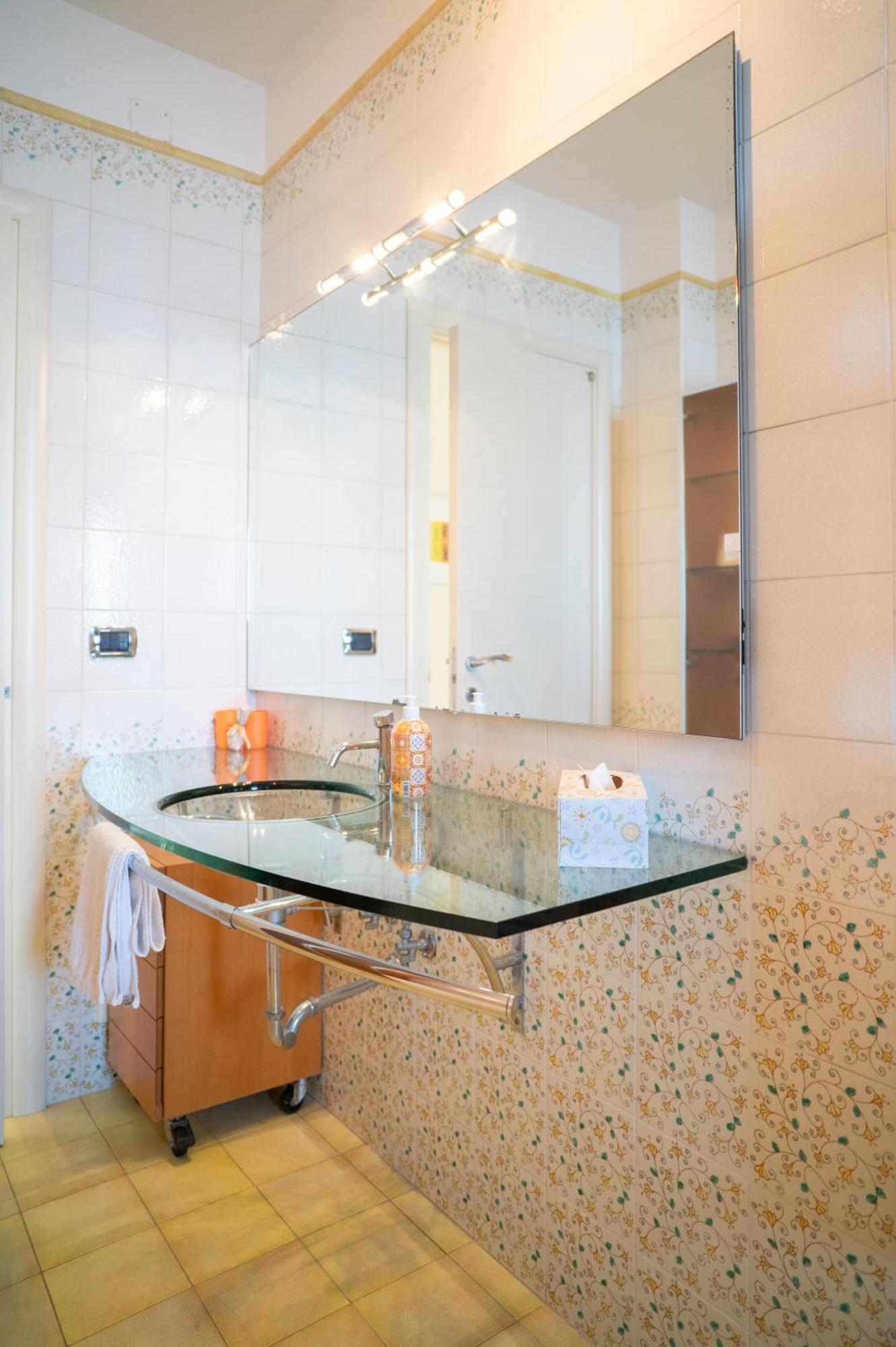 דירות ג'ובינאצו Milu'Seaview Ampia Casa Vista Mare מראה חיצוני תמונה