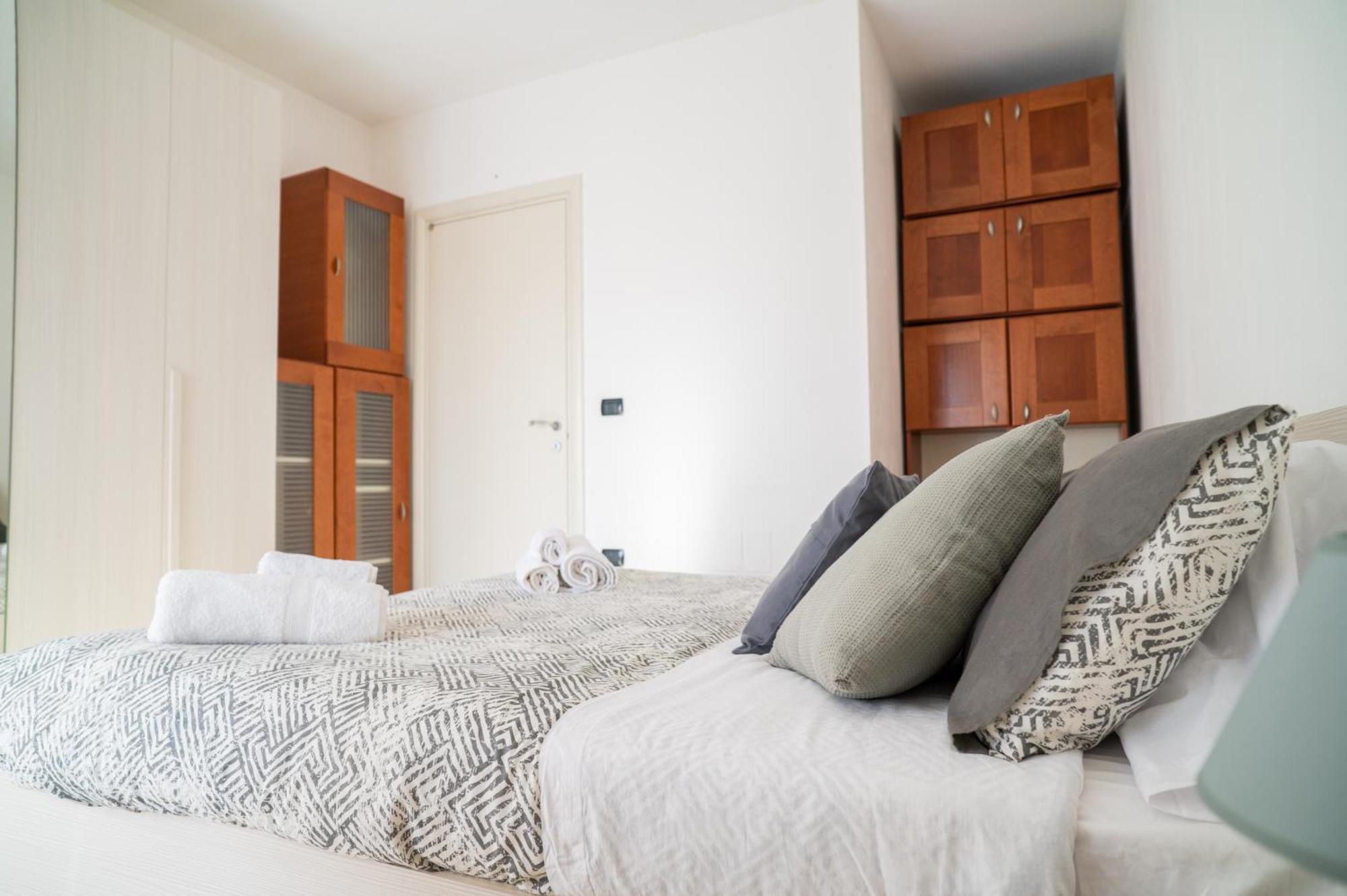 דירות ג'ובינאצו Milu'Seaview Ampia Casa Vista Mare מראה חיצוני תמונה